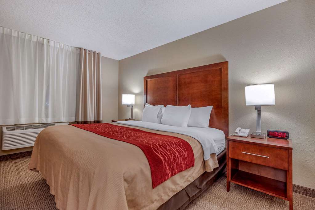 Comfort Inn & Suites Hays I-70 Habitación foto